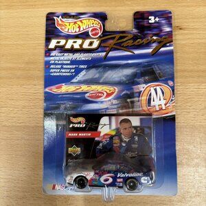 Hot Wheels PRO RACING MARK MARTIN 1998 EDITION 1st UPPER DECK CAR Die Cast